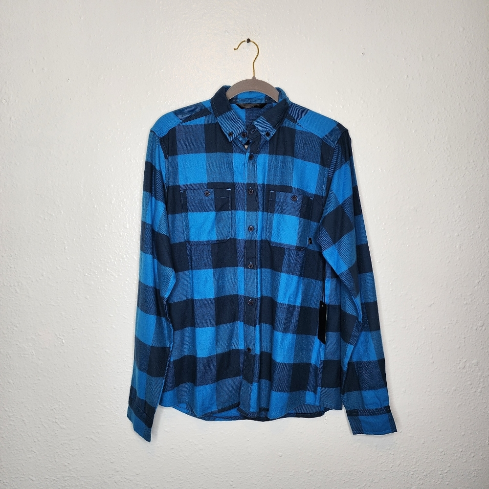 EVO Sound Flannel 100% Cotton Blue Black Chest Pockets with Button Closure Top